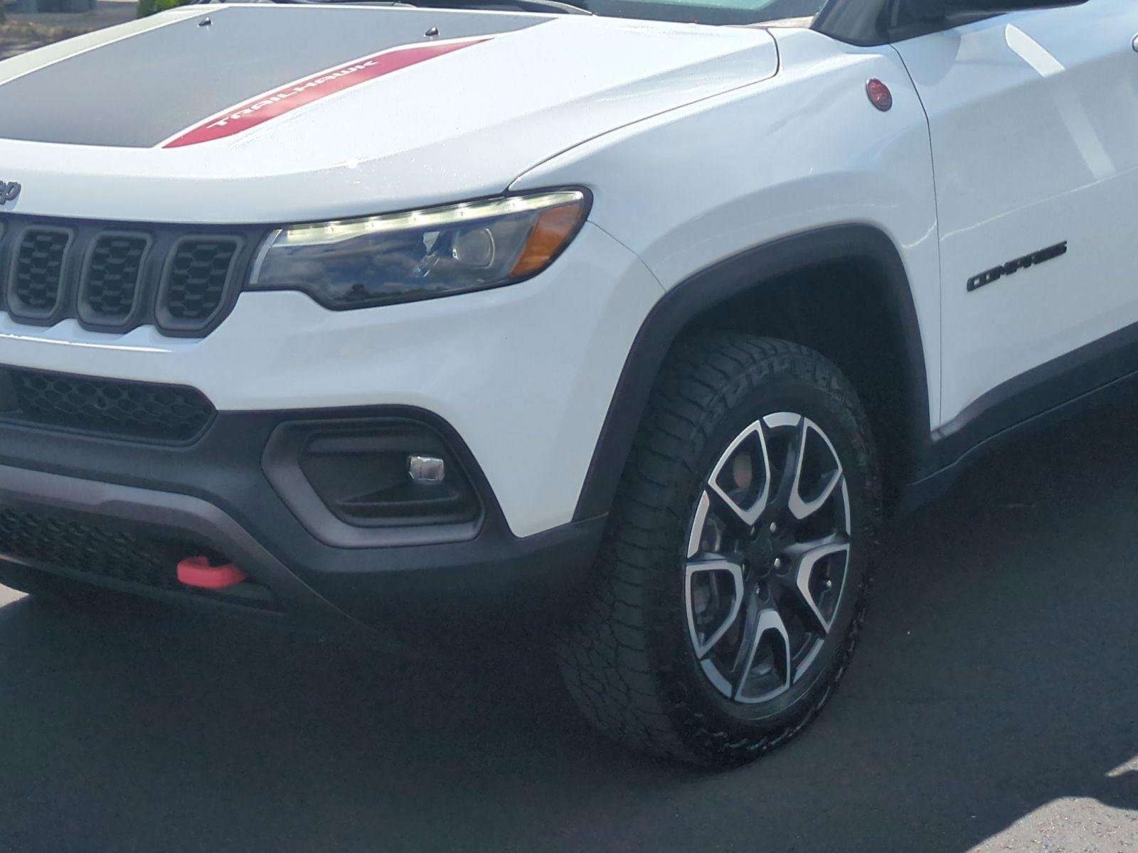 Used 2024 Bright White Clearcoat Jeep Trailhawk image 21