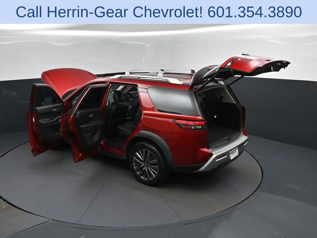 Used 2023 Red Nissan SL image 48