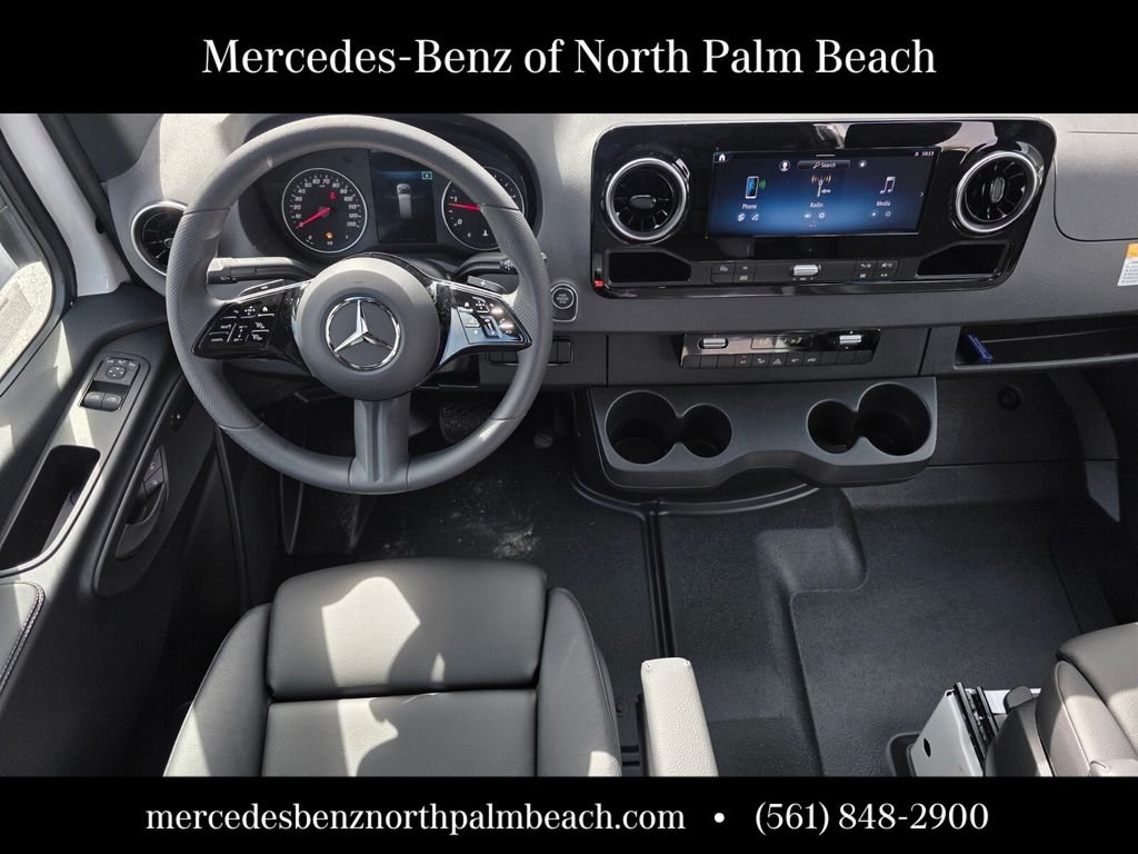 New 2026 Arctic+White Mercedes-Benz  image 7