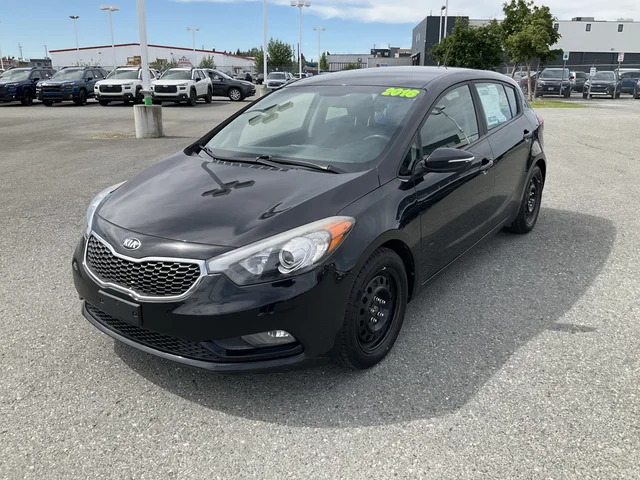 2016 Kia Forte 5-Door LX