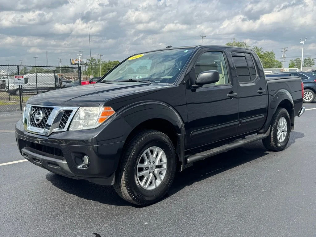 Used 2017 Nissan Frontier SV with VIN 1N6DD0EV1HN700776 for sale in Troy, OH