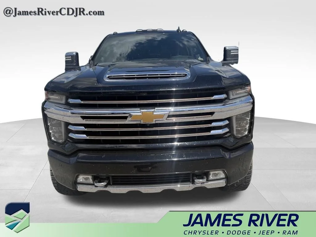 Used 2020 Black Chevrolet High Country image 3