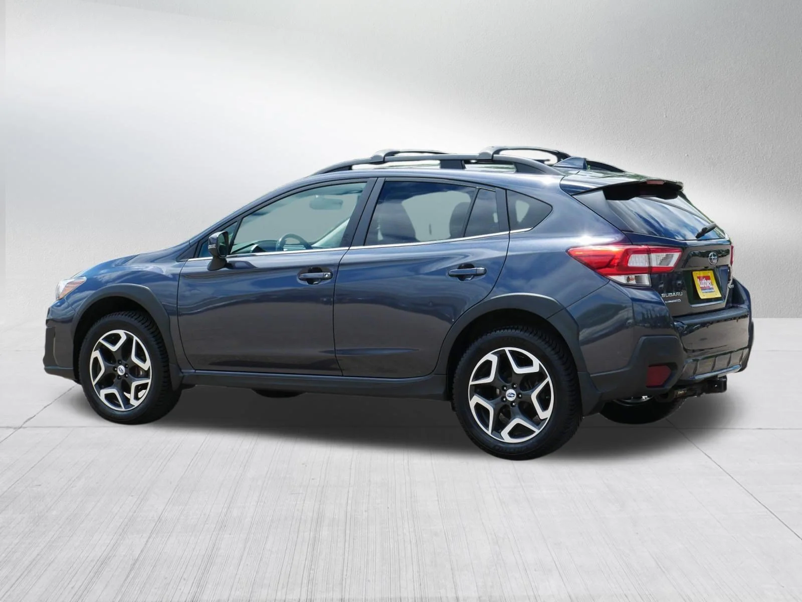 Used 2018 Dark Gray Metallic Subaru Limited image 5