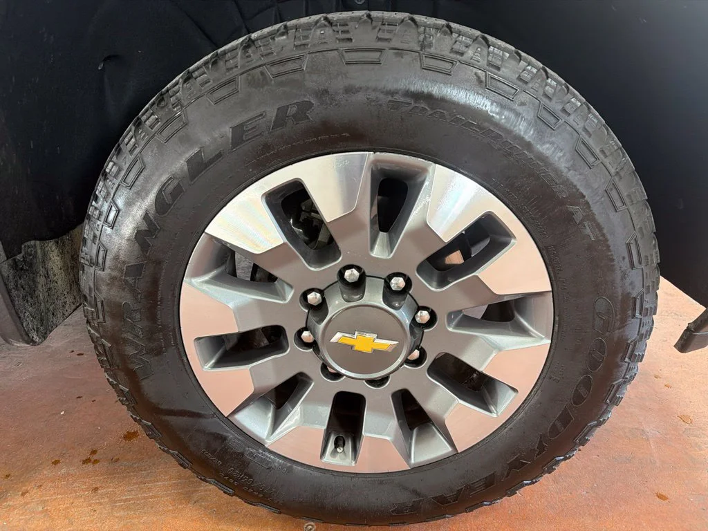 Used 2025 Sterling Gray Metallic Chevrolet Custom image 10