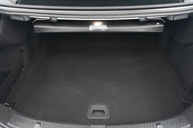 Used 2022 White Mercedes-Benz E 450 image 34