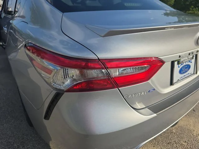 Used 2019 Silver Toyota SE image 32