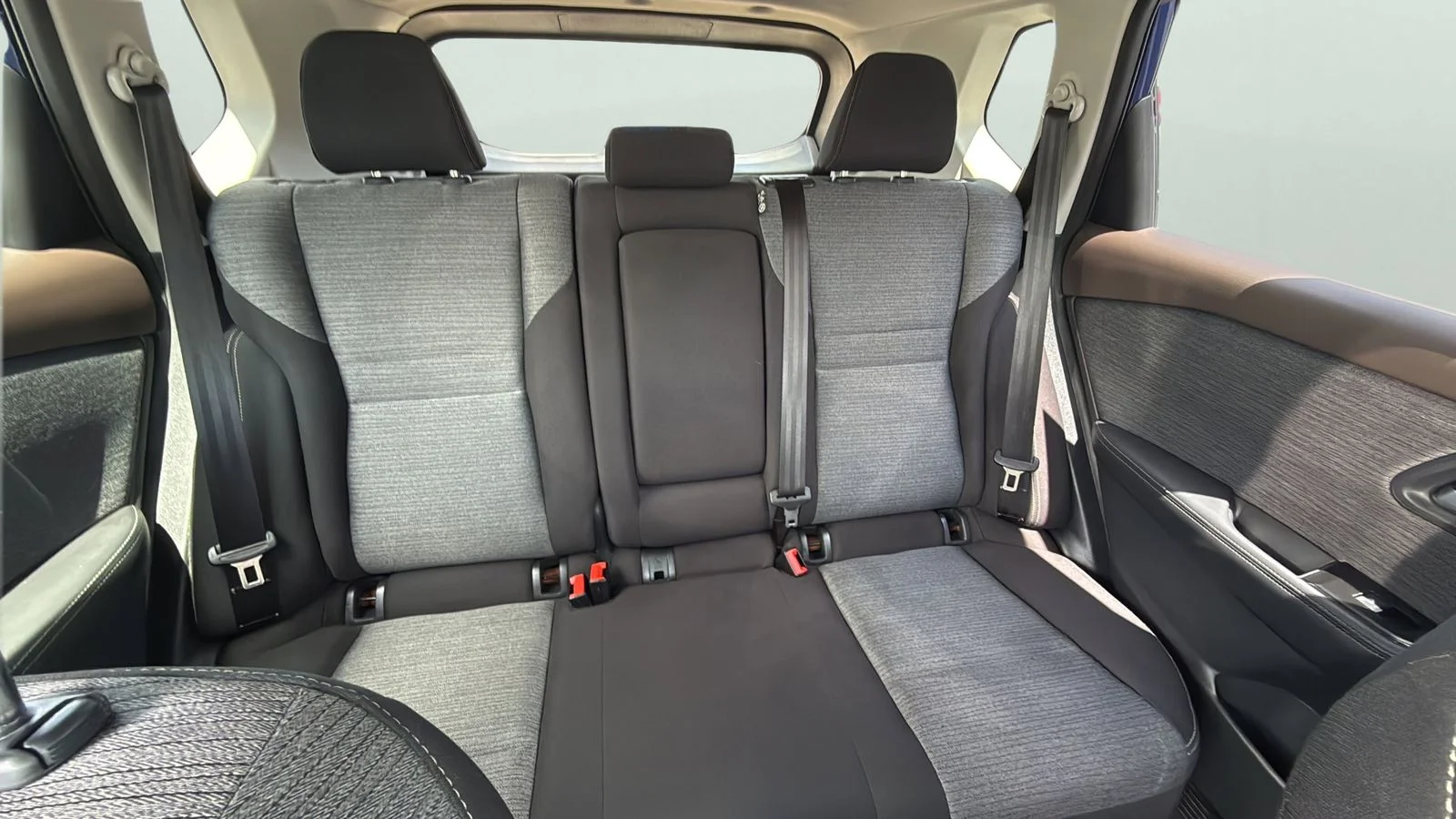 Used 2021 Blue Nissan SV image 25
