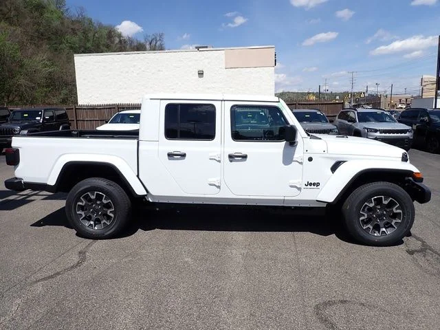 New 2026 White Jeep Sahara image 8