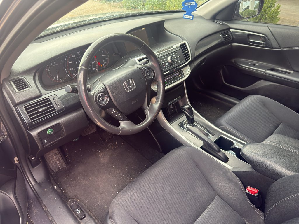 Used 2014 Modern Steel Metallic Honda Sport image 2