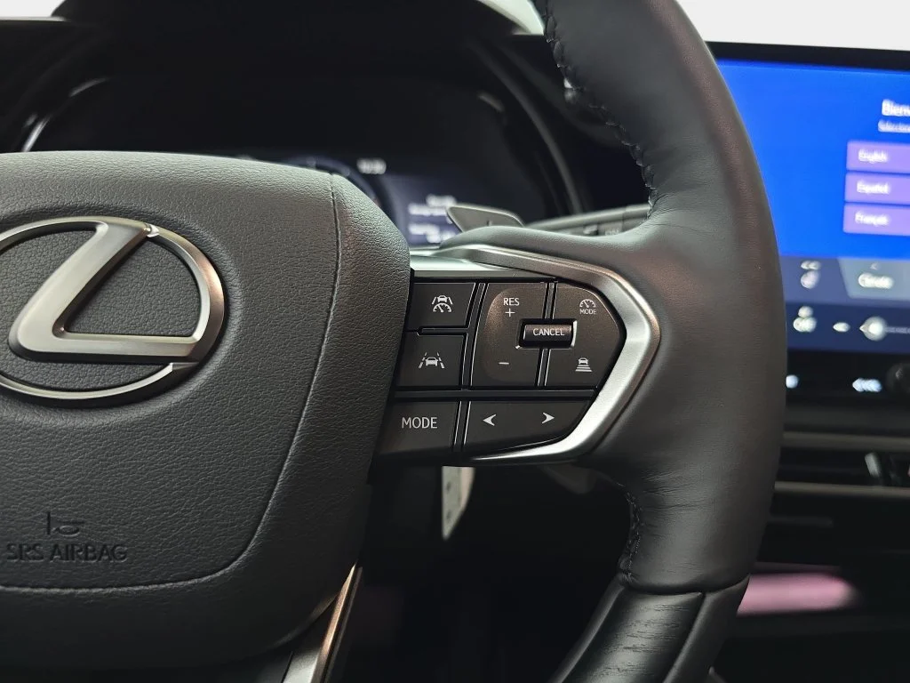 New 2026 Iridium Lexus PREMIUM PLUS image 18