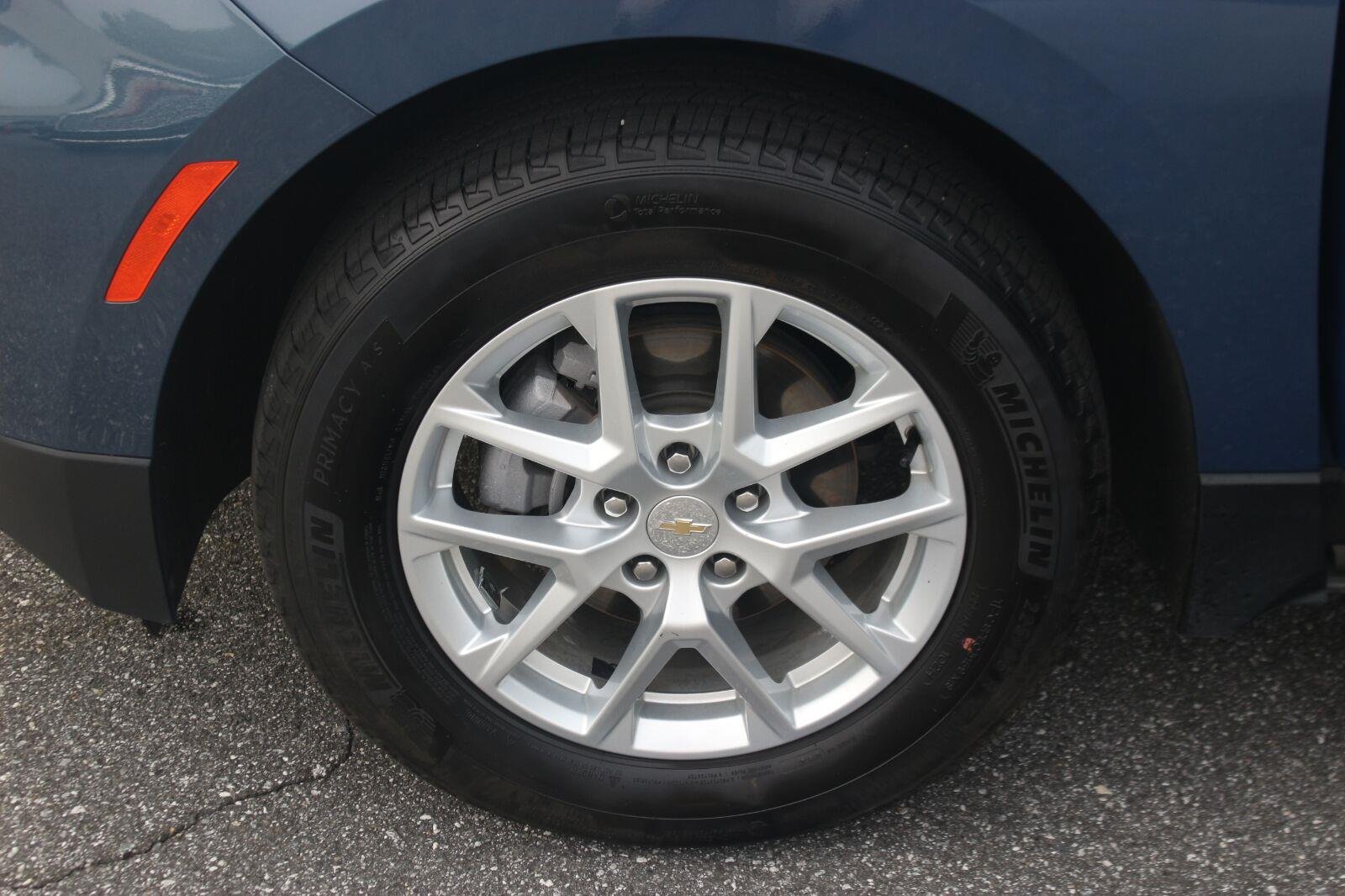 Used 2024 Lakeshore Blue Metallic Chevrolet LT image 36