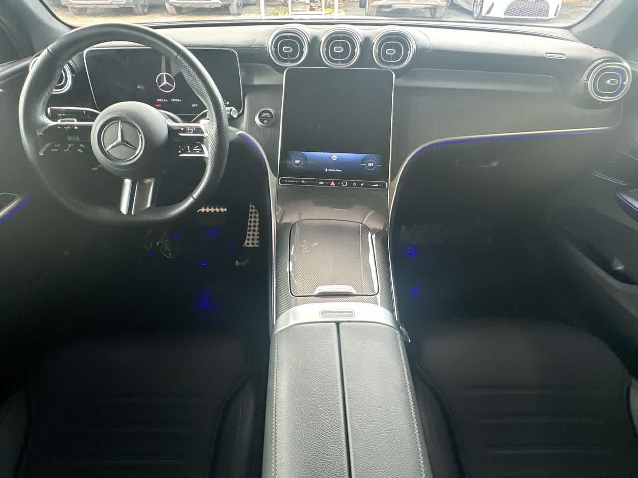 Used 2025 Polar White Mercedes-Benz GLC 300 image 24