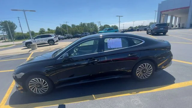 2025 Hyundai Sonata Hybrid SEL - Photo 7