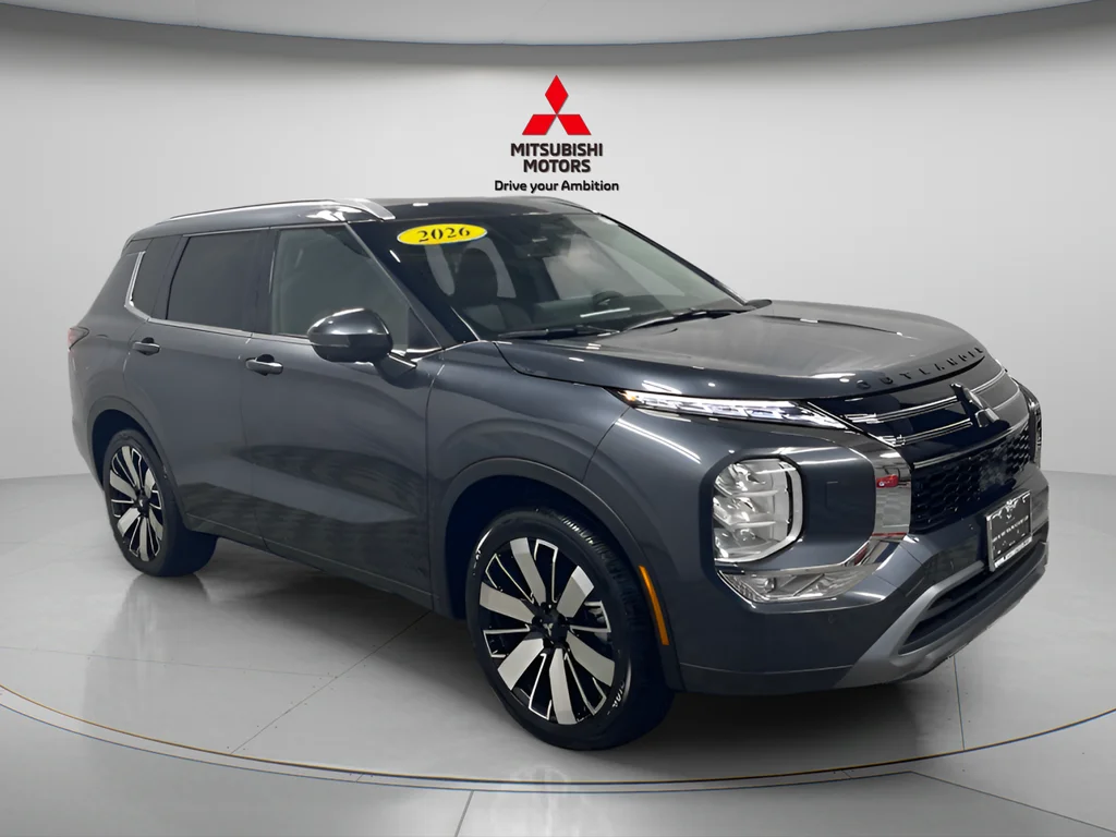 New 2026 Graphite Gray Mitsubishi SEL image 2