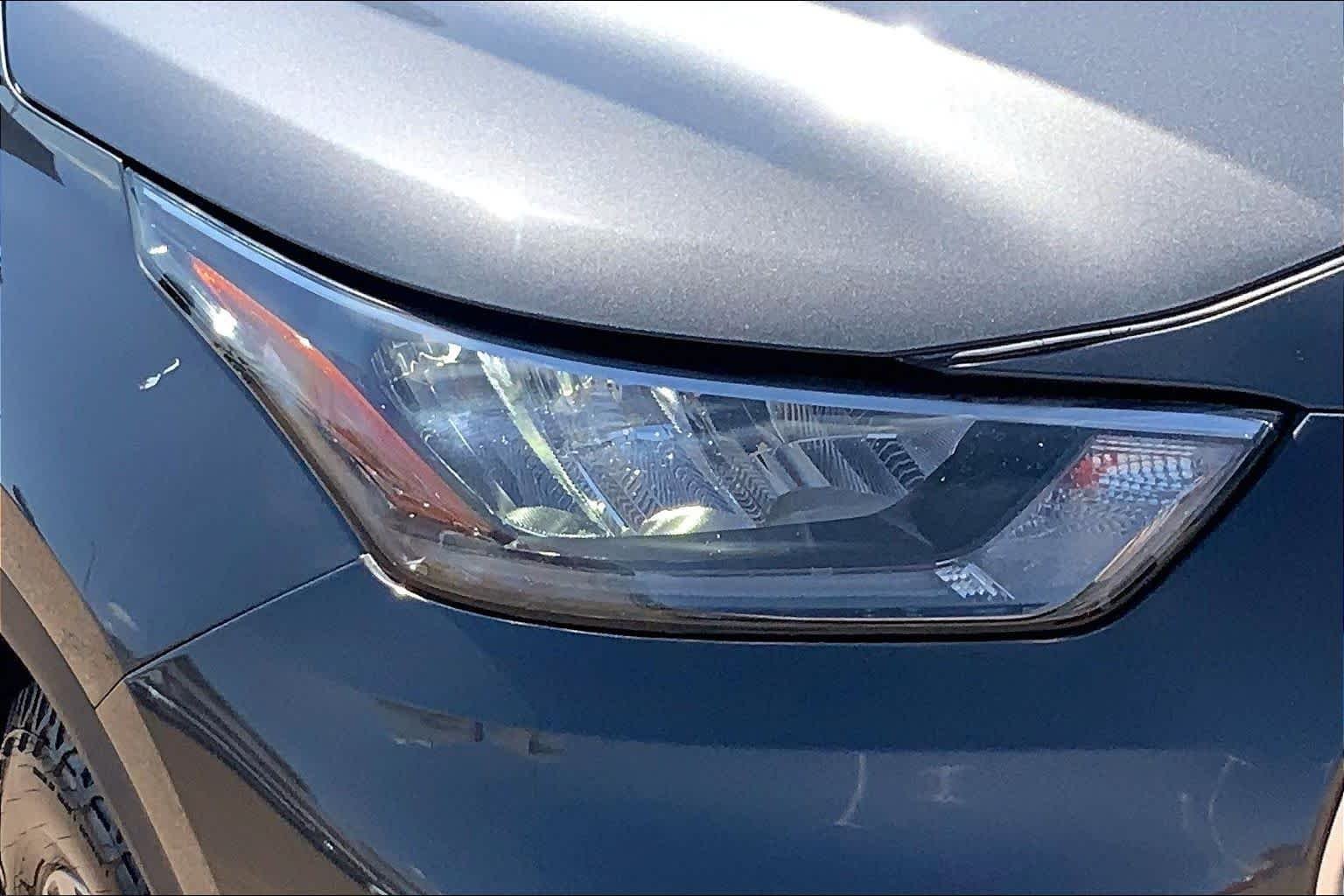 Used 2020 Magnetic Gray Metallic Toyota XLE image 28