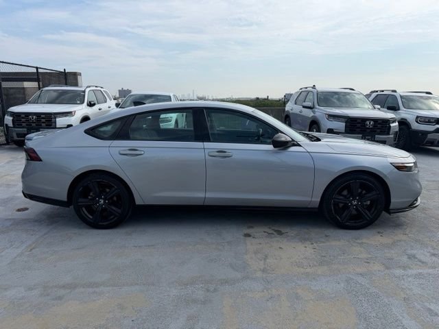 Used 2023  Honda Sport-L image 8