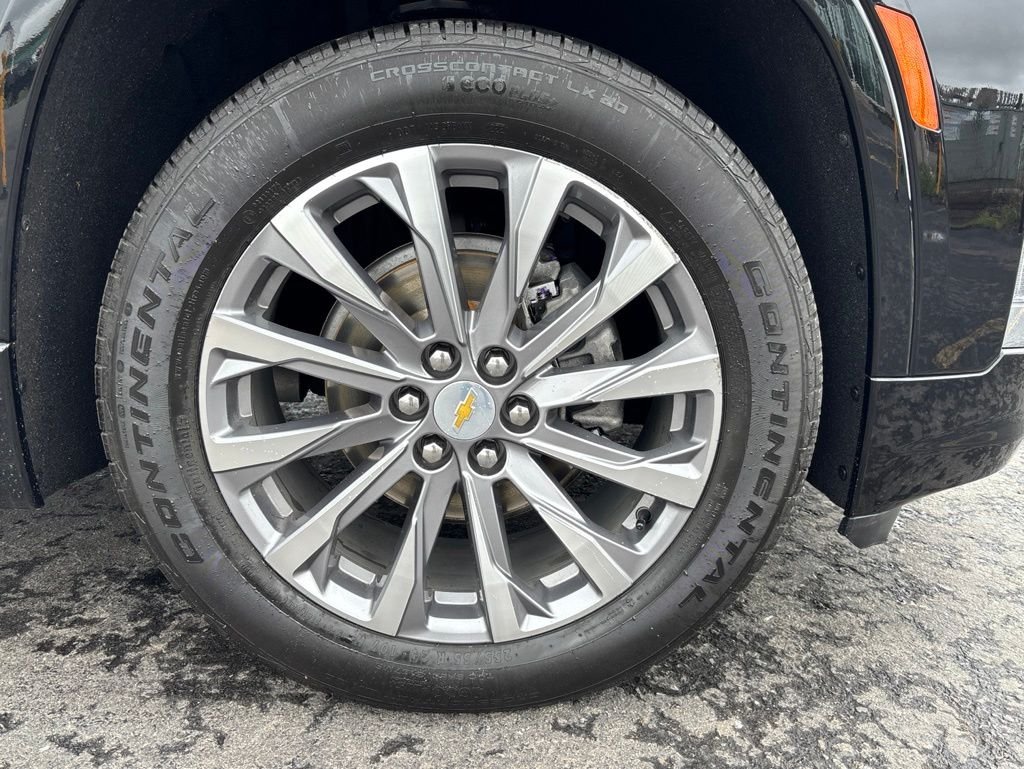 Used 2023 Black Chevrolet Premier image 9