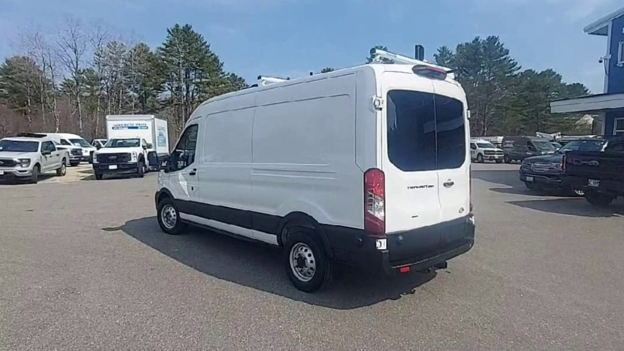 New 2026 Oxford White Ford Cargo Van image 19