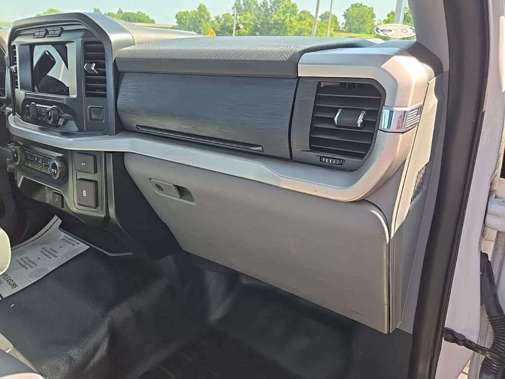 Used 2021 White Ford XL image 69