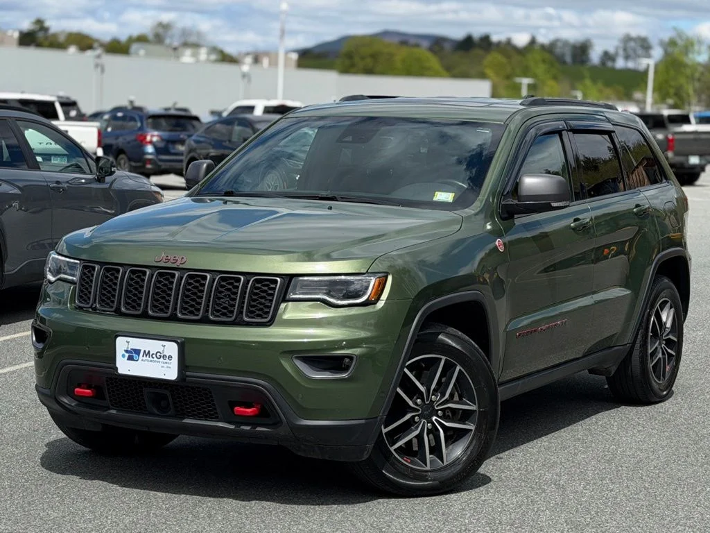 Used 2021 Green Jeep Trailhawk image 1