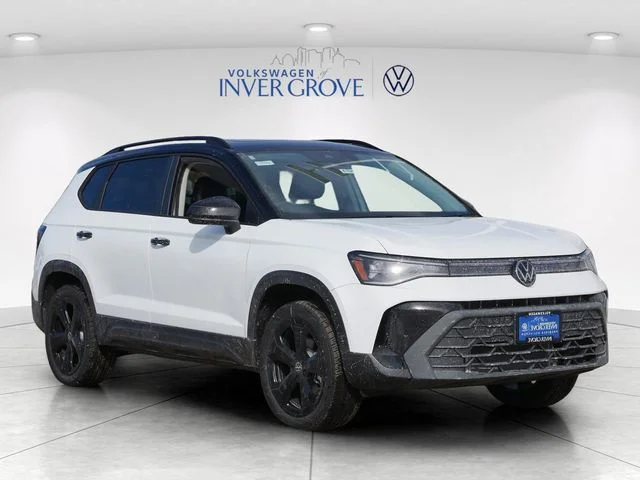 2026 Volkswagen Taos 1.5T SE Black