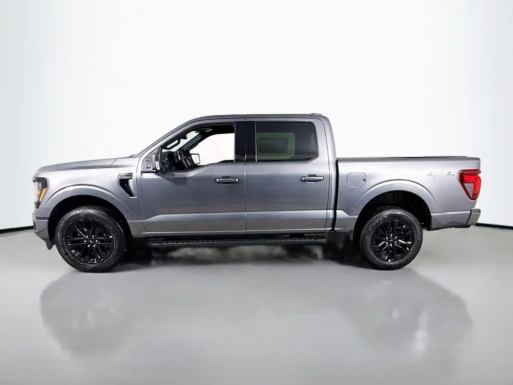 New 2026 Carbonized Gray Metallic Ford XLT image 4