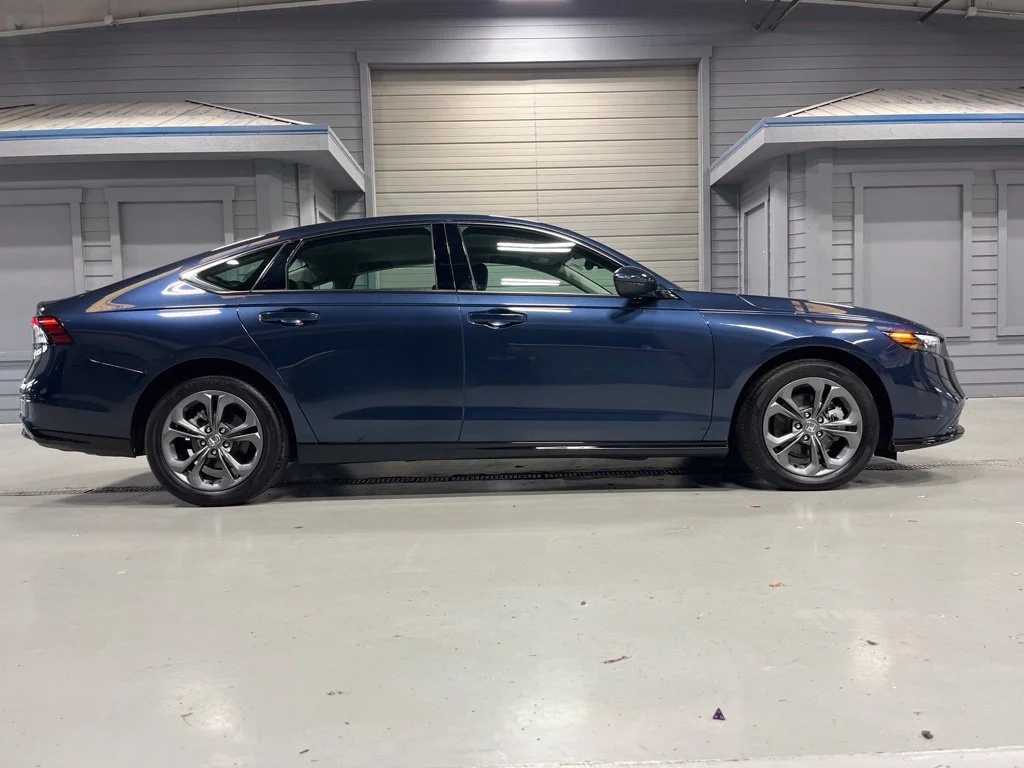 2025 Honda Accord Hybrid EX-L - Photo 45