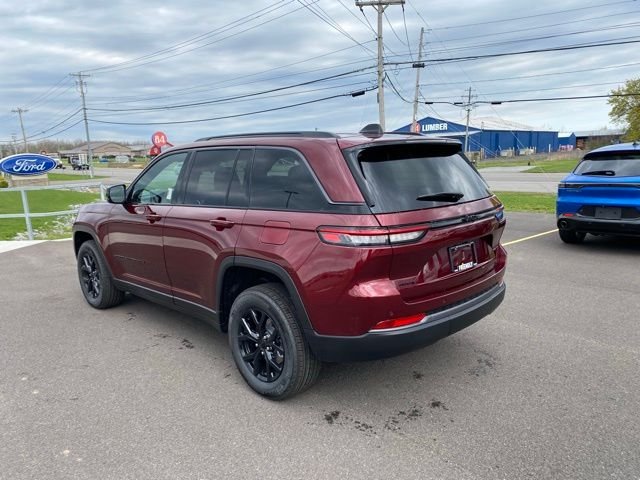 New 2026 Red Jeep Altitude image 7