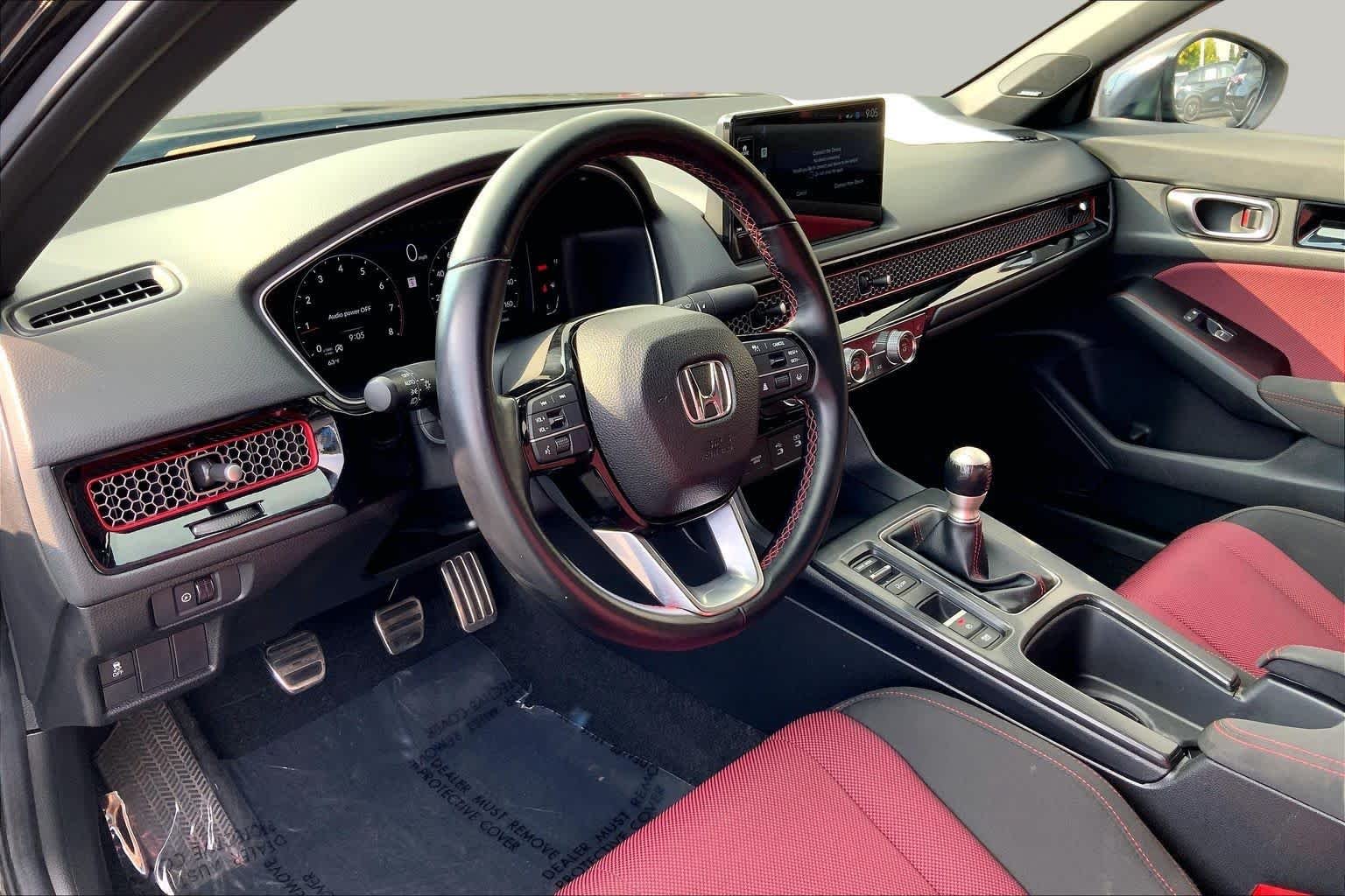 Used 2025 Crystal Black Pearl Honda  image 16