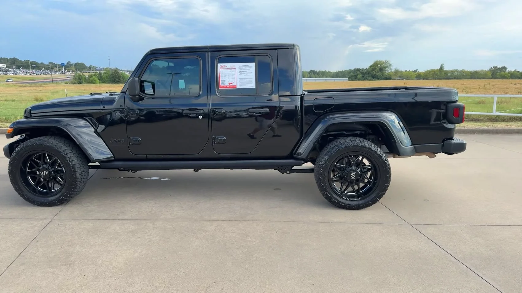 Used 2025 Black Clearcoat Jeep Nighthawk image 6