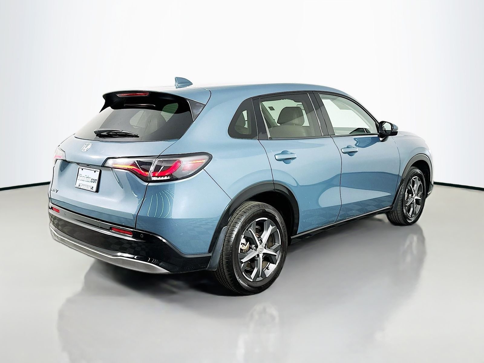 Used 2024 Blue Honda EX-L image 8