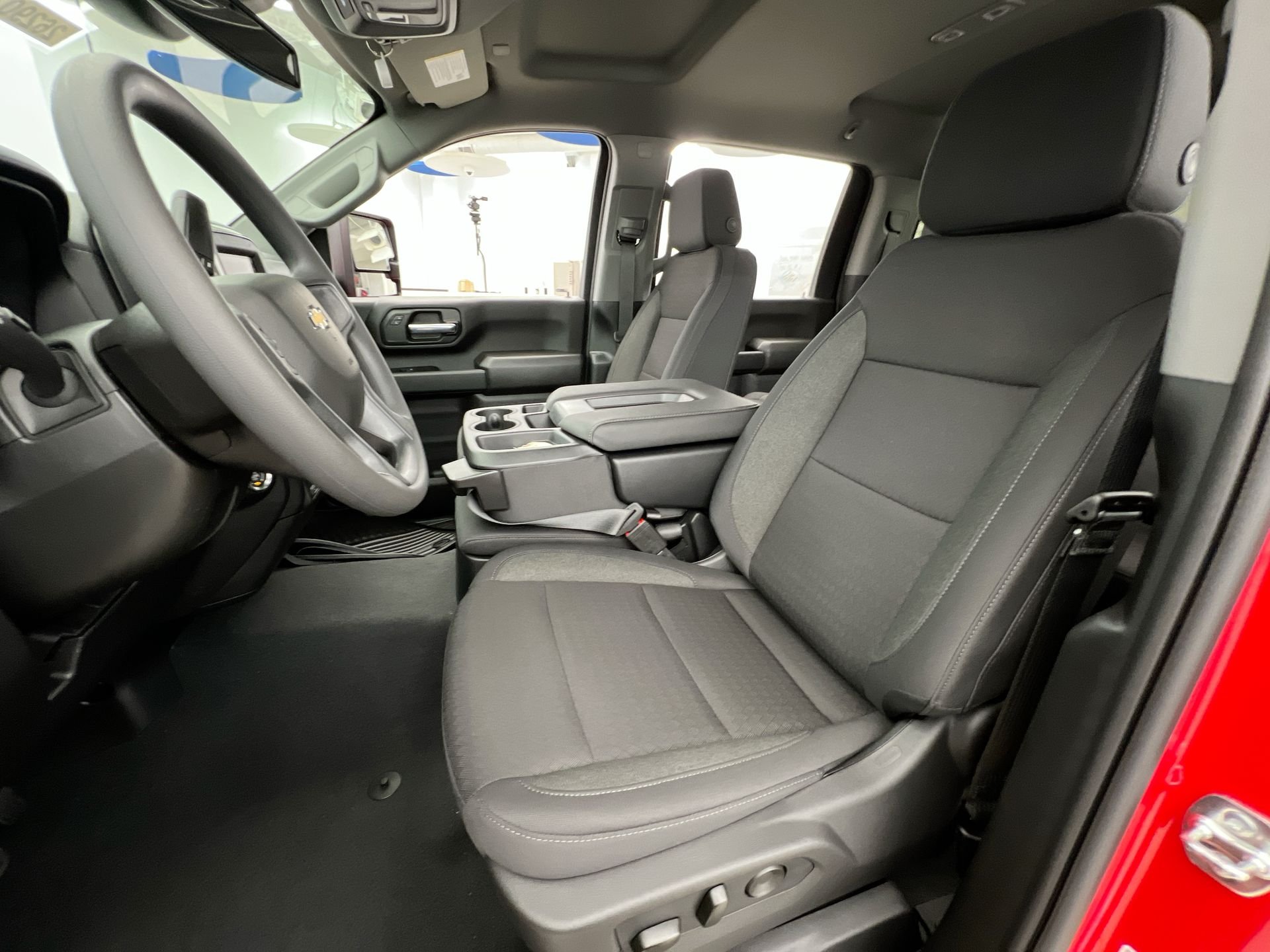 2026 Chevrolet Silverado 2500 HD Custom - Photo 39