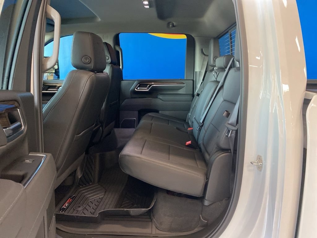 2026 Chevrolet Silverado 3500HD LT - Photo 12