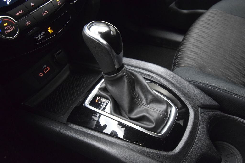 Used 2020 Red Nissan SV image 18