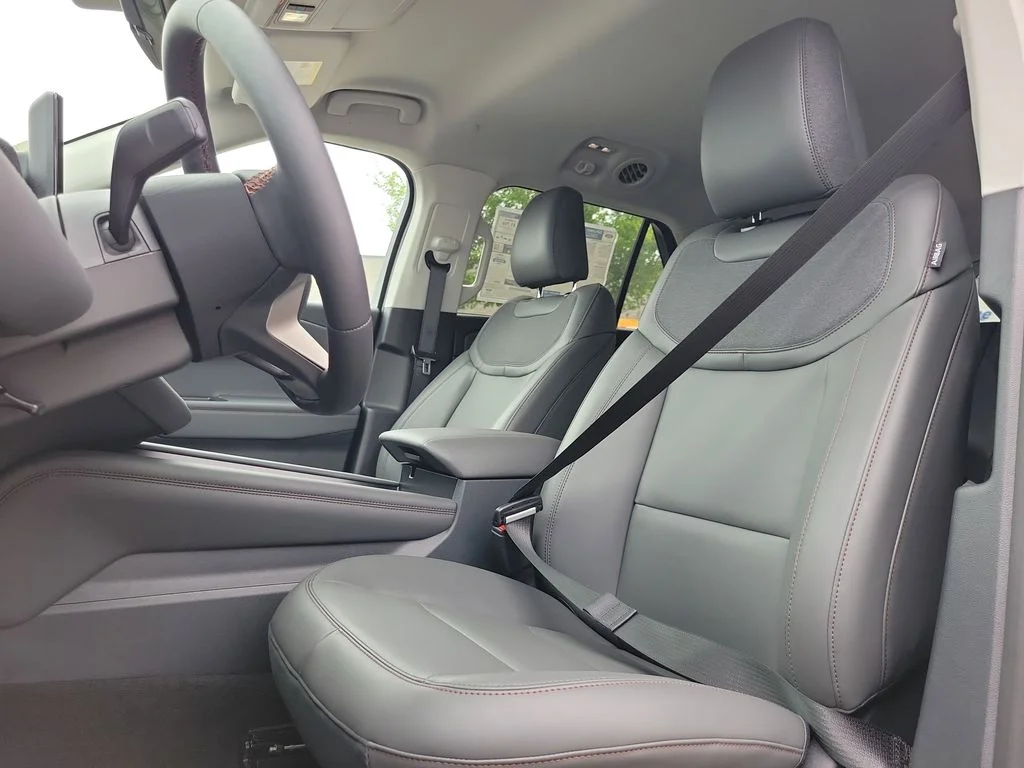 New 2026 Carbonized Gray Metallic Ford Active image 19