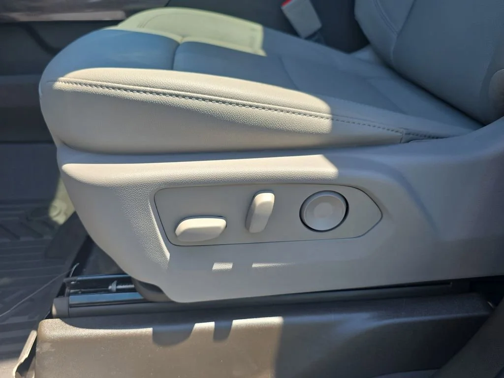 2026 Chevrolet Silverado 1500 LTZ - Photo 27