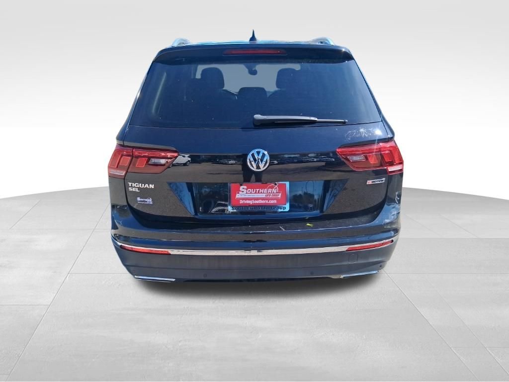 Used 2021 Black Volkswagen  image 4