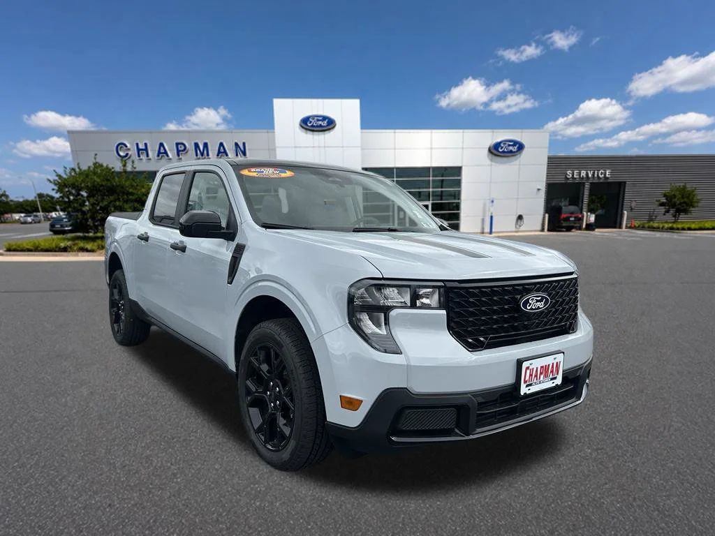 New 2026 Space White Metallic Ford XLT image 7