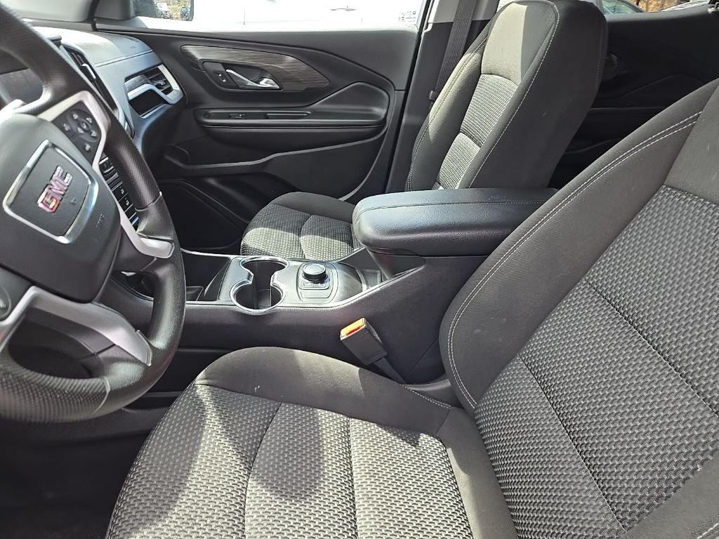 2023 GMC Terrain SLE - Photo 19
