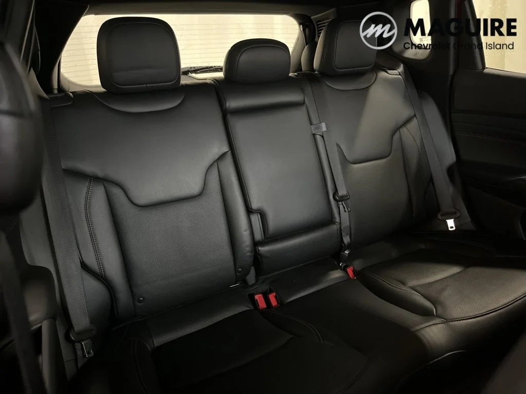 Used 2022 Red Jeep High Altitude image 31