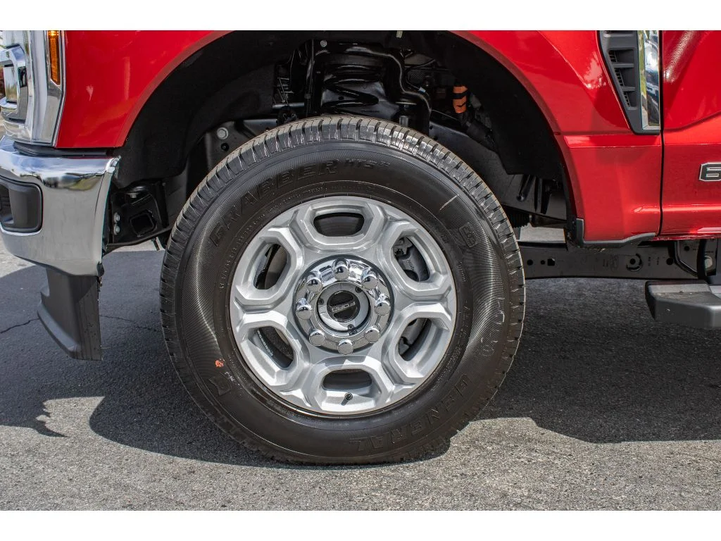 2026 Ford F-250 Super Duty XLT - Photo 5