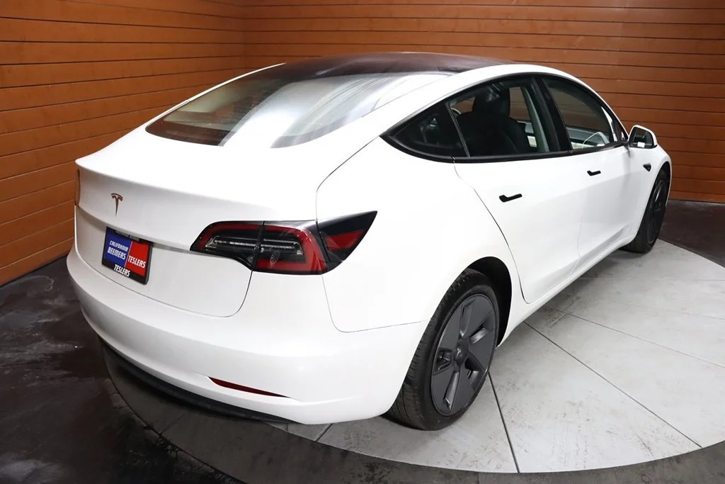 Used 2023 Pearl White Multi-Coat Tesla Base image 20