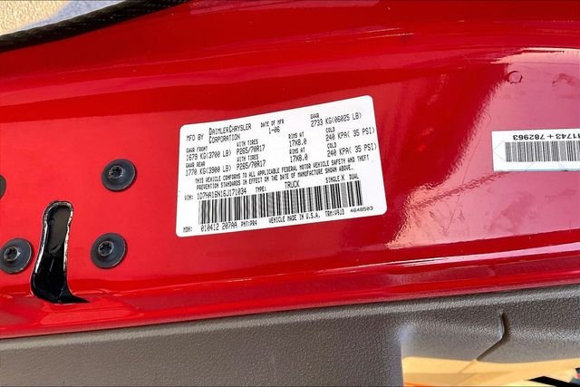 Used 2006 Red Dodge SLT image 28