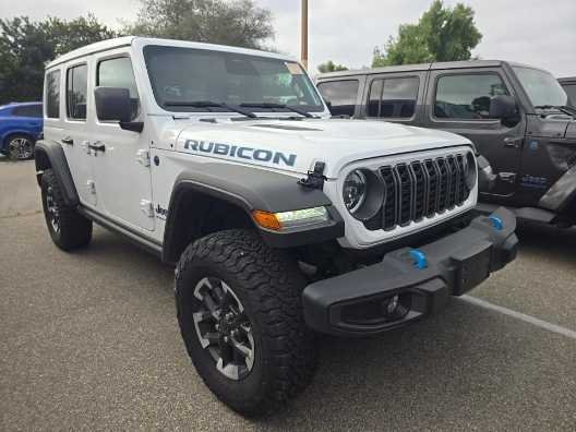 Used 2025 Bright White Clearcoat Jeep Rubicon image 3