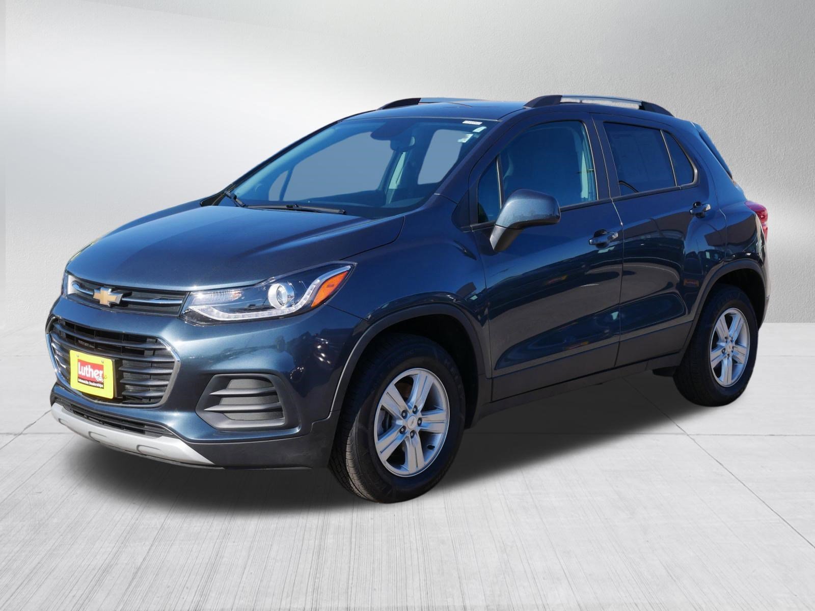 Used 2022 Shadow Gray Metallic Chevrolet LT image 3
