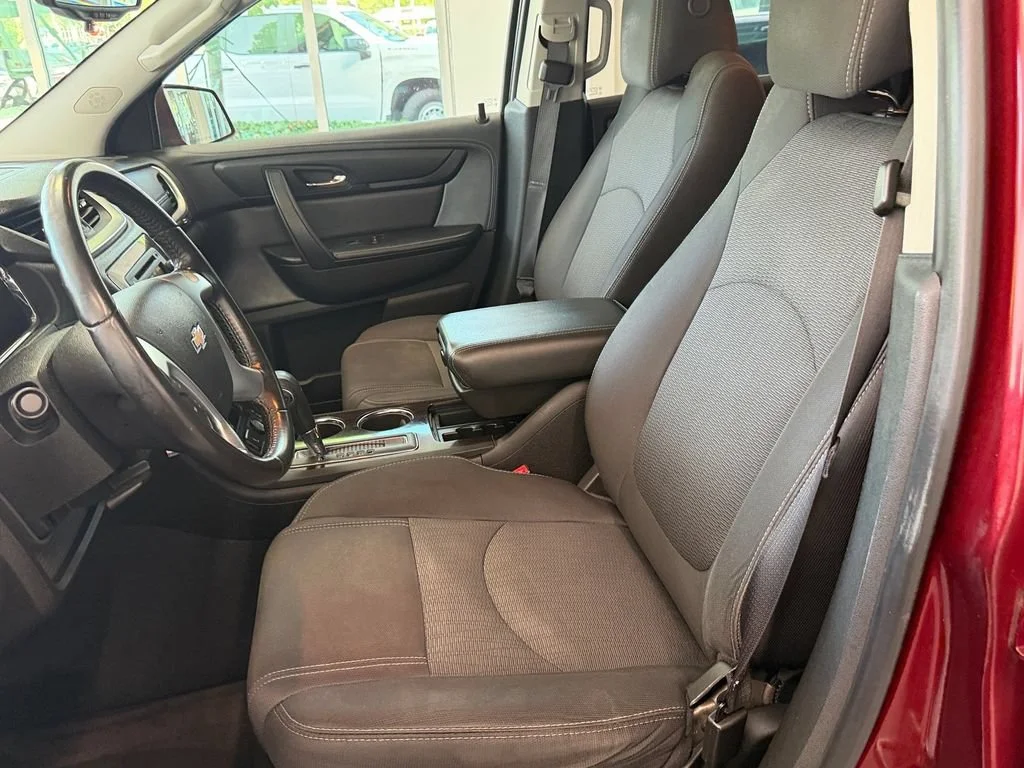 Used 2017 SIREN RED TINTCOAT Chevrolet LT image 10