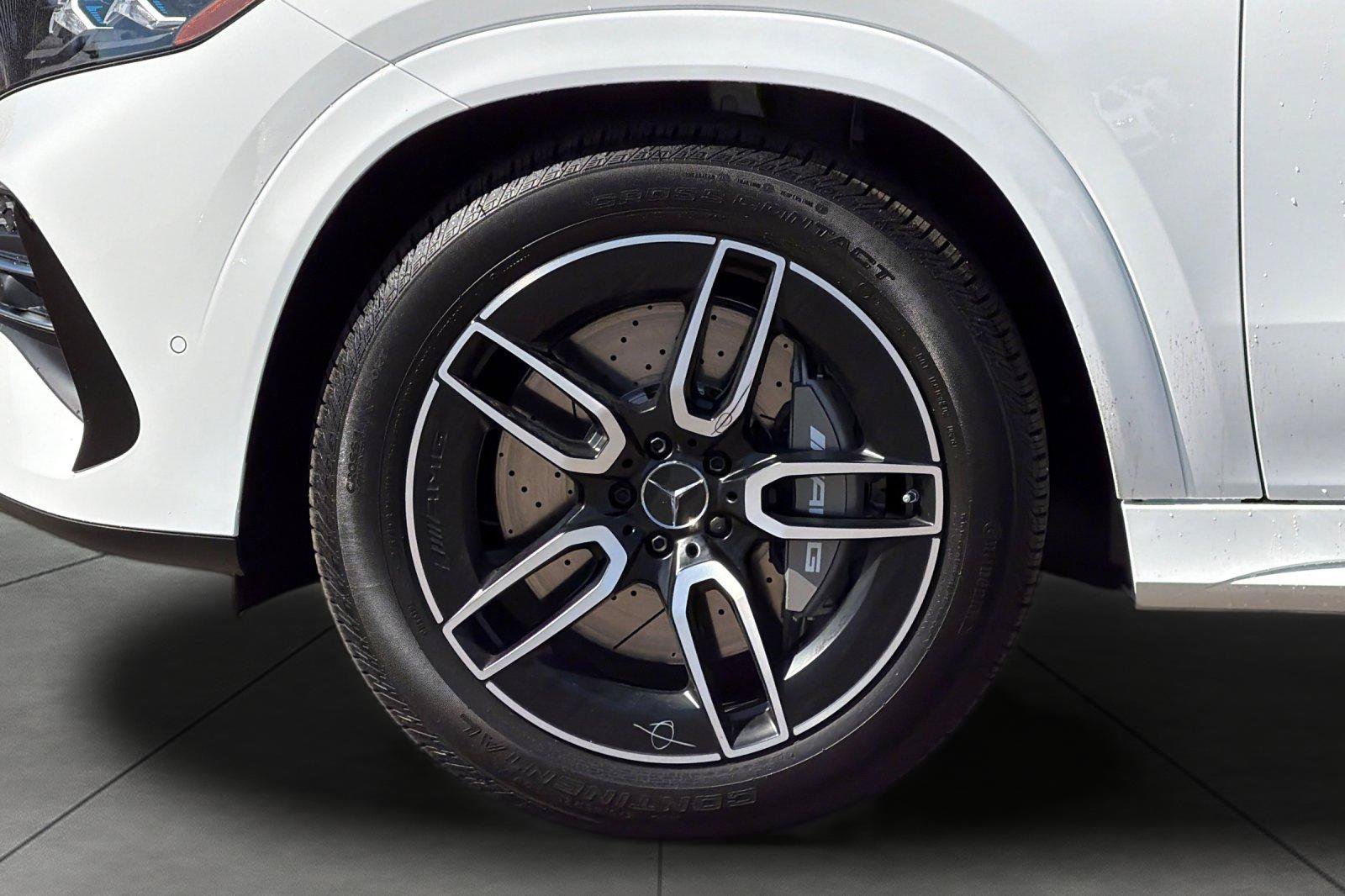 New 2027 Polar White Mercedes-Benz GLE 53e AMG® image 5