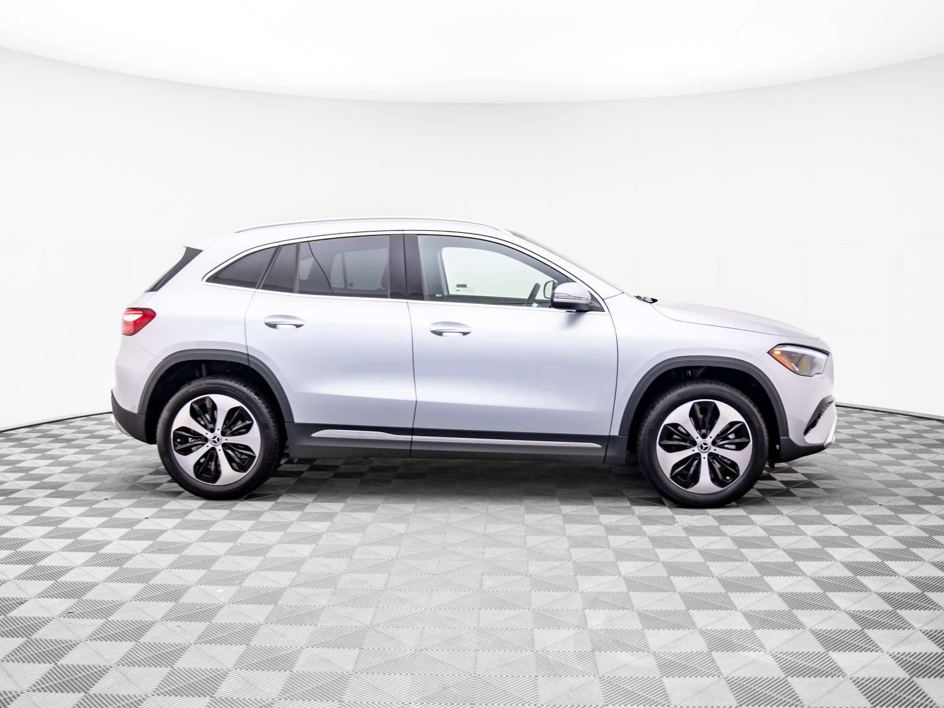Certified Used 2026 Silver Mercedes-Benz GLA 250 image 6