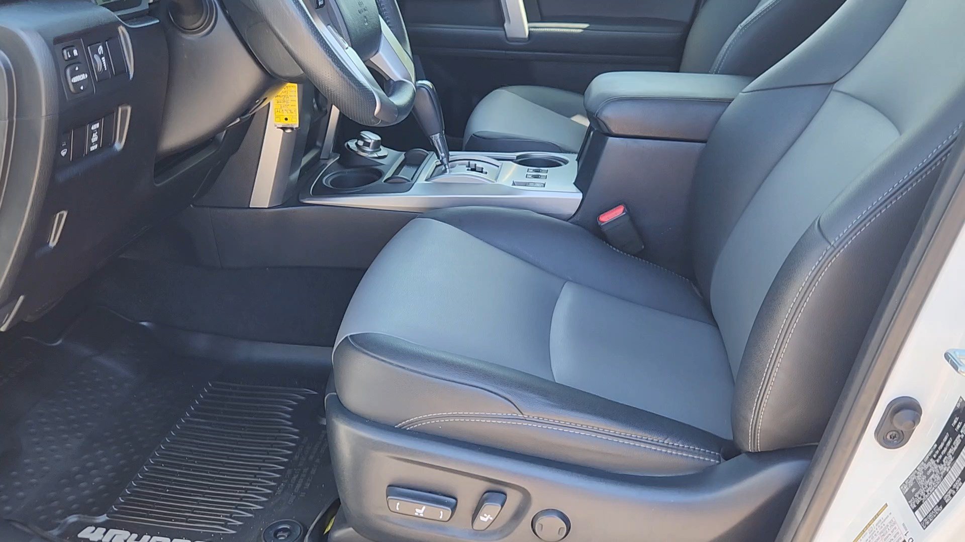 Used 2019 Super White Toyota SR5 image 25