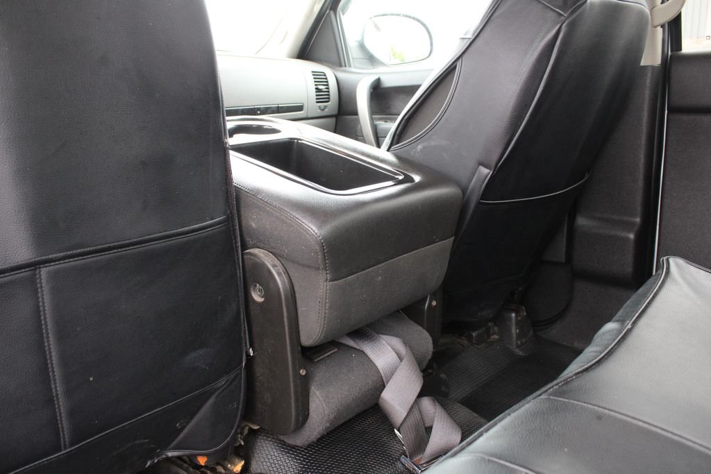 Used 2012 White Chevrolet LS image 17